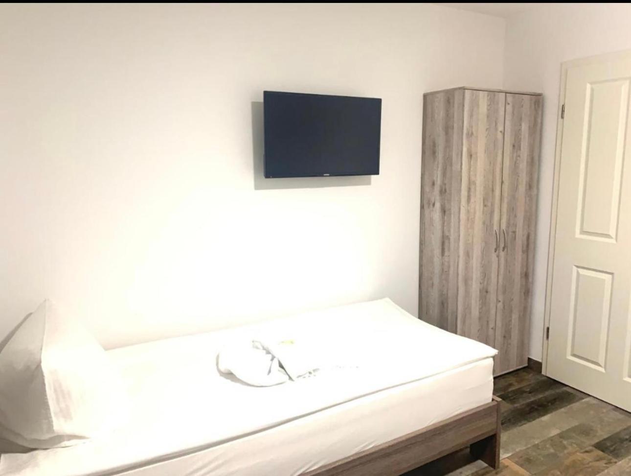 Gruener Baum Hotel Schömberg Eksteriør billede