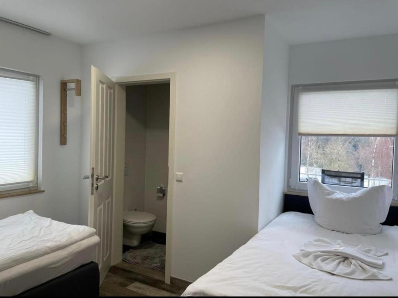 Gruener Baum Hotel Schömberg Eksteriør billede